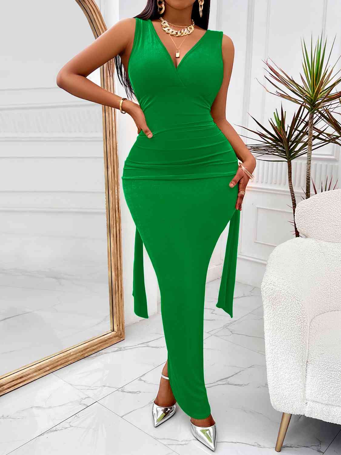 Chic Backless Maxi Dress